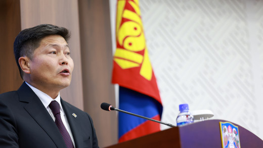 ​Х.Нямбаатар: Улс төрийн өрсөлдөгчөө намнахын тулд ийм шийдвэр гаргалаа гэж харагдаж байна