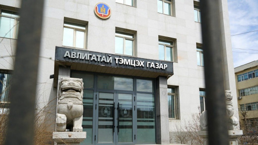 Өөртөө буцалтгүй тусламж олгосон, ажиллаагүй хүнд цалин олгож хувьдаа завшсан хэргүүдийг прокурорт шилжүүллээ