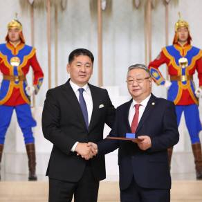Монгол Улсын Ерөнхийлөгч У.Хүрэлсүх эрдэмтдэд “Академич” хэргэм хүртээв