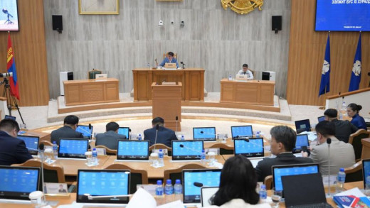 НИТХ-ын XI ээлжит бус хуралдаанаар 93 хувийн саналаар НИТХ-ын дарга А.Баярыг огцрууллаа