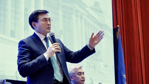 ХУУЛЬ ЗҮЙ, ДОТООД ХЭРГИЙН ЯАМНЫ АЖИЛТАН АЛБАН ХААГЧИД, ХАРЬЯА АГЕНТЛАГУУДЫН УДИРДЛАГУУДТАЙ УУЛЗЛАА