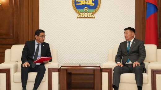 Монгол Улсын Их Хурлын хяналт шалгалтын тухай хуульд нэмэлт оруулах тухай хуулийн төслийг өргөн мэдүүллээ