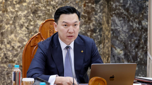 ЗГ: “100 мянган айлын орон сууц” үндэсний хөтөлбөрийг хэрэгжүүлэх талаар хэлэлцэж байна
